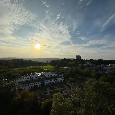 Klassen - Design In 11 Etage - Tolle Aussicht - Sauna, Pool - Netflix Lahnstein