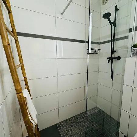 Klassen - Design In 11 Etage - Tolle Aussicht - Sauna, Pool - Netflix * ラーンシュタイン