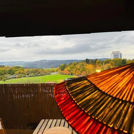 Klassen - Design In 11 Etage - Tolle Aussicht - Sauna, Pool - Netflix
