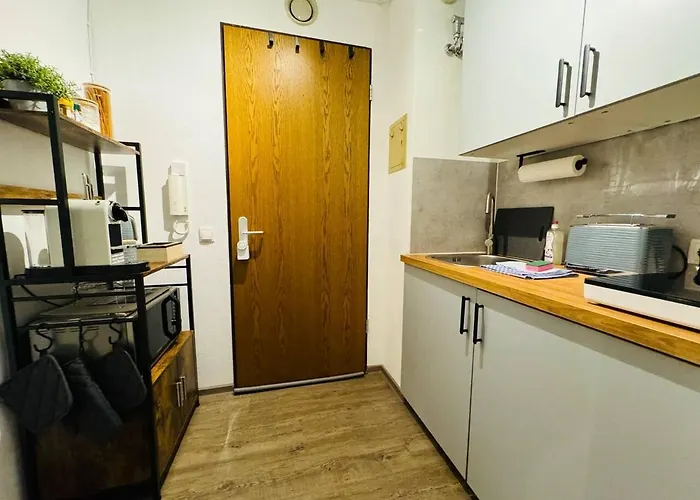 Klassen - Design In 11 Etage - Tolle Aussicht - Sauna, Pool - Netflix *