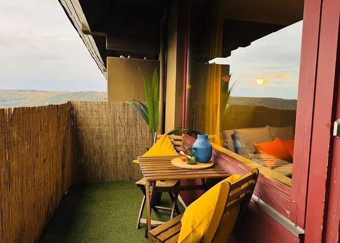 Klassen - Design In 11 Etage - Tolle Aussicht - Sauna, Pool - Netflix *